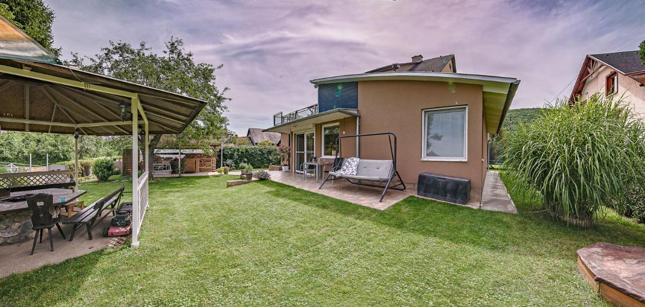 Riverside Apartman**** Miskolc Exterior photo